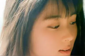 坂井泉水：拥有“世界最美侧颜”的传奇歌姬图片