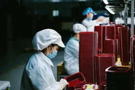 初中学历，女，从外贸入行到深圳2套房图片