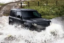 5.0T V8路虎卫士：都说了先别加价买大G，等等党这次赢了图片