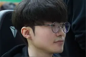 faker初中时期玩LOL，还追着教别人怎么玩游戏？记录写得太认真图片