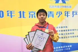 儿子单打夺冠，邓亚萍比自己夺冠还高兴，王楠儿子模仿伊藤乐翻天图片