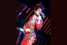 广州男版梅艳芳卖歌炒螺42年真相：心里有爱，生活才有光图片