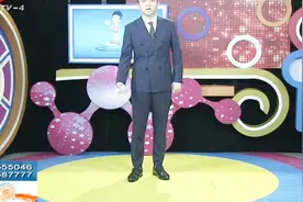 朋友那个圈：性感美女深夜骑马视频封面