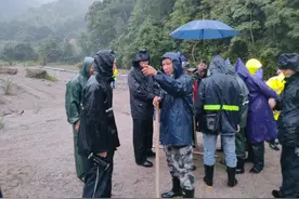 定南一女子深山喝农药自杀，民警6小时紧急救援！图片