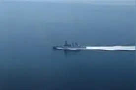 俄罗斯称向英国军舰开火警告，黑海博弈何以越来越激烈 | 京酿馆图片