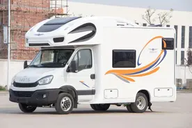 会客区可感受火车卧铺式体验 2020款旌航租赁版房车谍照曝光图片