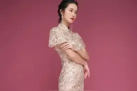 旗袍摄影，不一定要拍“裹身款”，还有其他3款，拍照也很好看图片