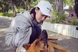 张馨予老公不仅是中尉，还在微博上任职，开挖这层身份后：嫁对了图片