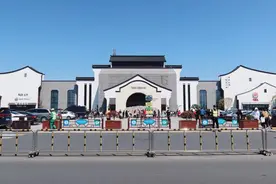 阳澄湖服务区是浙江人开的？江苏网友不认同，真实情况是这样的图片