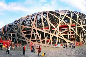 当年花费2个亿模仿鸟巢，却建造出“鸡窝”的建筑物，现在怎么样图片