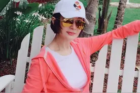 72岁潘迎紫打扮似少女，至今单身无儿女，为母亲打疫苗血压飙升图片