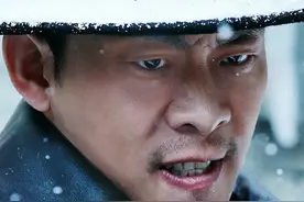 71岁的张艺谋，9位实力派演员，《悬崖之上》3处硬伤让人惋惜图片