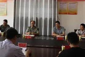 河南省安阳军分区深入帮扶村开展“四项衔接”助力乡村振兴图片