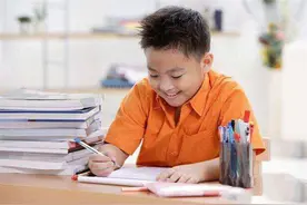 “考好了妈妈给你买玩具！”孩子的学习动力，就是这样慢慢消失的图片