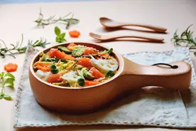 在家就能做出日剧同款寿司，食材搭配丰富，看着就好吃图片