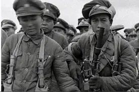 王耀武深受器重，被俘后加入我方，蒋氏气急败坏：岂有此理图片