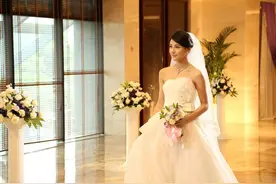 俗语“前妻如草，后妻如宝”，是何意？道出“半路夫妻”的现实图片