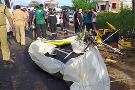 噩耗传来！印海军飞机坠毁，两名军官当场身亡，印司令部下令彻查图片