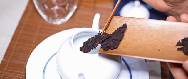 普洱茶的冲泡方法 普洱茶的冲泡方法和水温