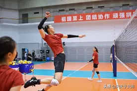 女排国手为何爱穿篮球鞋？排球鞋与篮球鞋有何不同？朱婷成个例图片