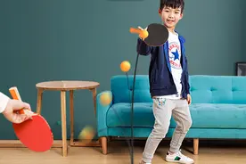 新品发布丨国内近视患者达6亿，乒乓球训练器帮你远离“小眼镜”图片