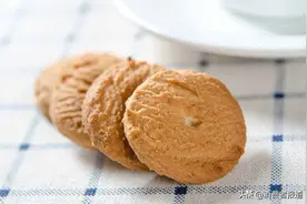 全国饼干抽检数据：知名品牌Aji、嘉顿、思朗、伊威、嘉士利曾上不合格榜图片