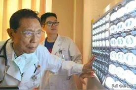 钟南山1200元挂号费贵？明星天价片酬才是社会毒瘤！图片