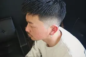 剪的越光越好看？铲青渐变男生发型，这样剪更流行图片