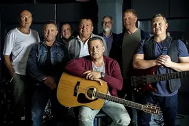 柳贝摇滚版《俄罗斯国歌》Гимн России图片