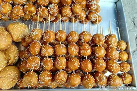 校门口8种早餐，被家长列入黑名单，网友：果然是妈见打，爸见抽图片