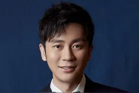 李晨印小天疑冰释前嫌，组局夜会聚餐心情佳，黄晓明醉酒东倒西歪图片