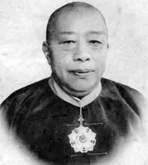 蒋介石师娘：她敢20岁开妓院，34岁当黑帮老大，却被小三扫地出门