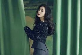 为什么杨幂的小腿上总有两条黑线？图片