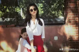 妈妈爱不爱“打扮”，养出的娃差距有多大？老教师：不是一星半点图片