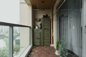 阳台​装晾衣杆，用起来不方便？现在流行这样装了图片