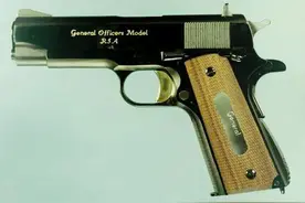 百年老枪，经典中的经典，柯尔特M1911，枪械大师的杰作图片