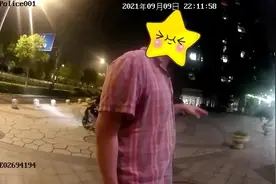 58岁门卫大叔好不容易谈个网恋，却被18岁小伙强行“搅黄”图片