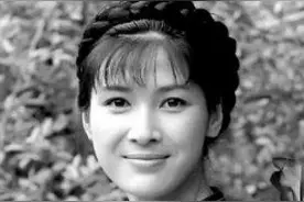 解放前贵州第一女美女，上山为匪靠双枪称霸一方，为何能安享晚年图片
