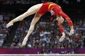 为什么在体操运动中只有女子平衡木？一个悲剧，一句笑话图片