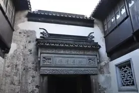江苏吴江：檐角轻翘木门开 黎里老宅故事多图片