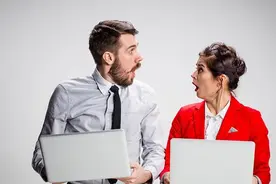 职场潜规则：领导问这几个问题时，你最好装作不知道图片