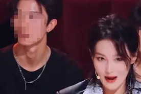 军嫂不好当？张馨予谈婚后日常，直呼丈夫要求高，在家锻炼像军训图片