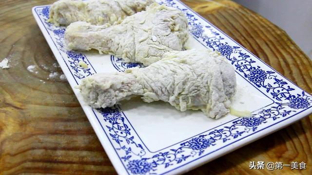厨师长教你零失败的炸鸡腿做法，外酥里嫩，比店里卖的都好吃