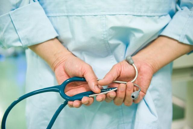 被商家吹上天的这5种保健品，实则没啥用，别再被骗了