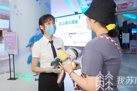 记者观察：影院陆续复工 老少影迷齐欢乐图片