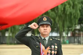 最美新时代革命军人 | 张俊凯：修车23年 这是我一辈子的事业图片