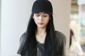 162王子文真会穿，宽松长T上身丝毫不显邋遢，反而穿出时髦感图片