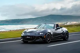 2.0L自吸158匹卖到30多万，马自达MX-5小幅改装乐趣满满图片