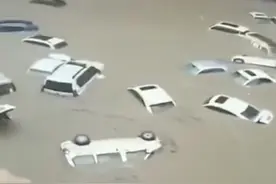 不忘2021年夏，河南那场暴雨洪灾。（郭俊英）图片