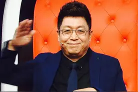 “61岁老男孩”王为念：离过两次婚，前妻是小香玉，晚年出乎意料图片